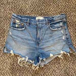 Abercrombie High Rise Mom Short
